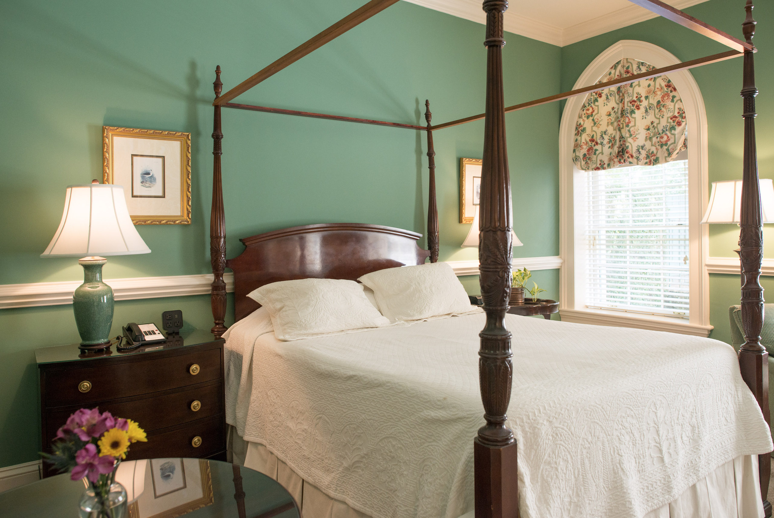 2-rutledge-house-rooms_carriagequeench1q