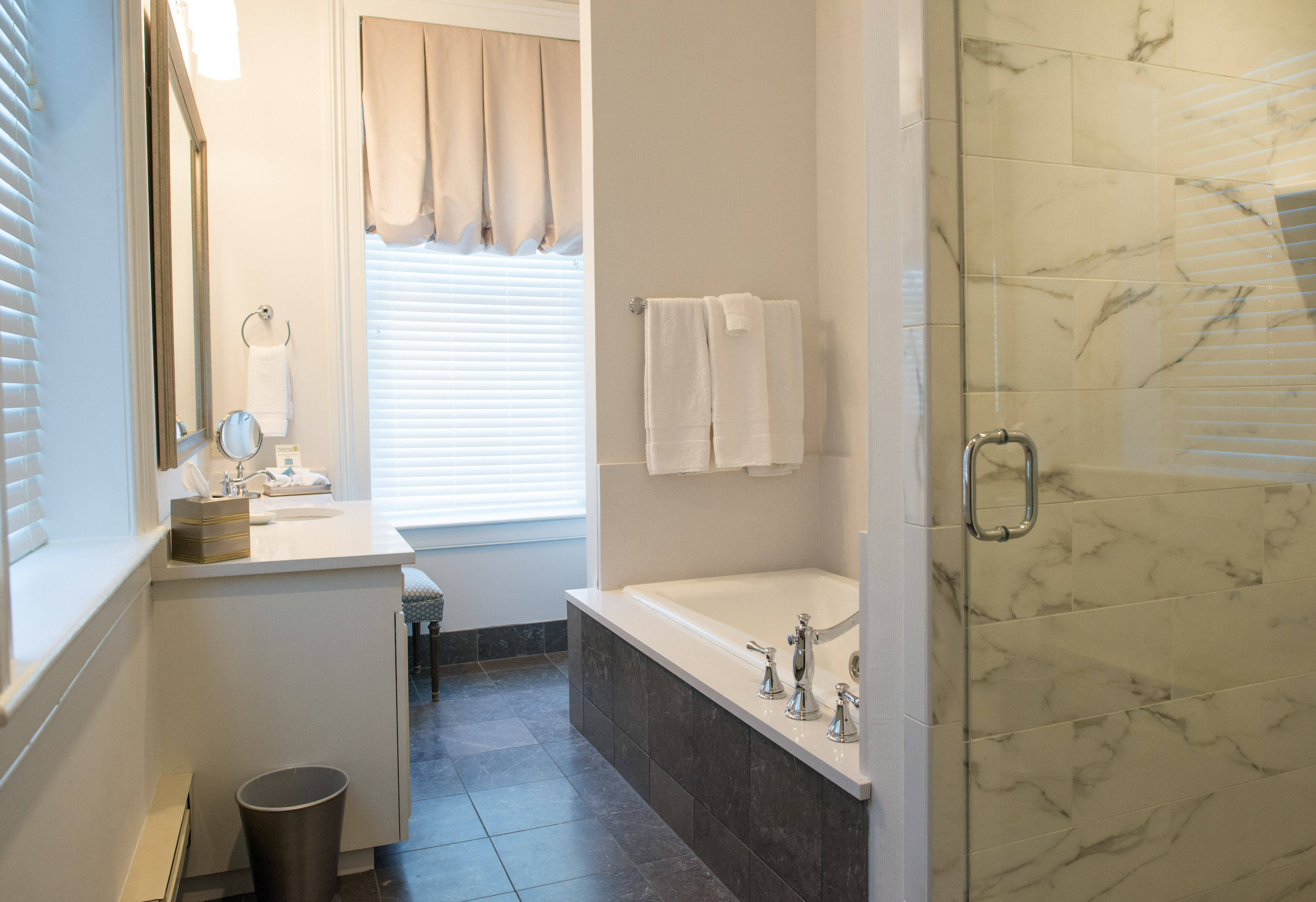 jrh-suite-bathroom_website-1